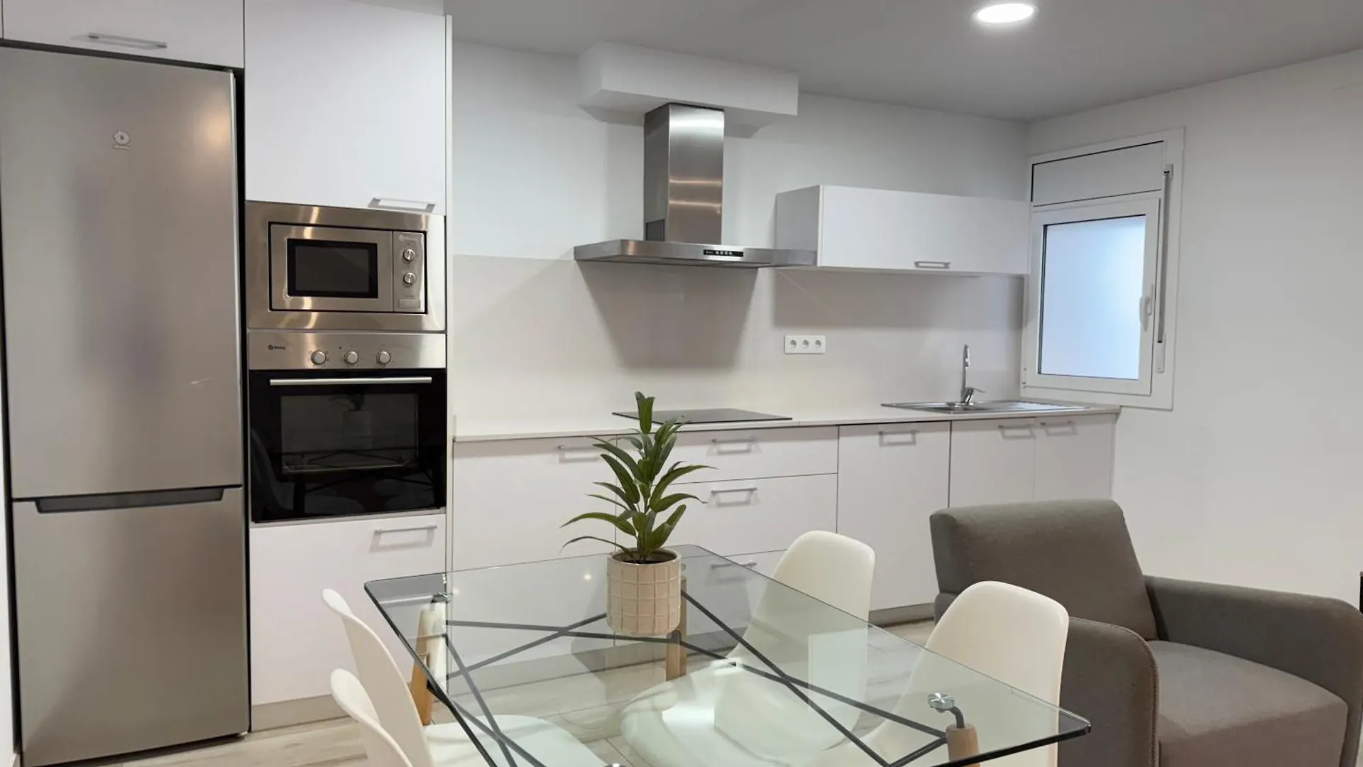 Agi Cosconilles Centro Apartment Roses