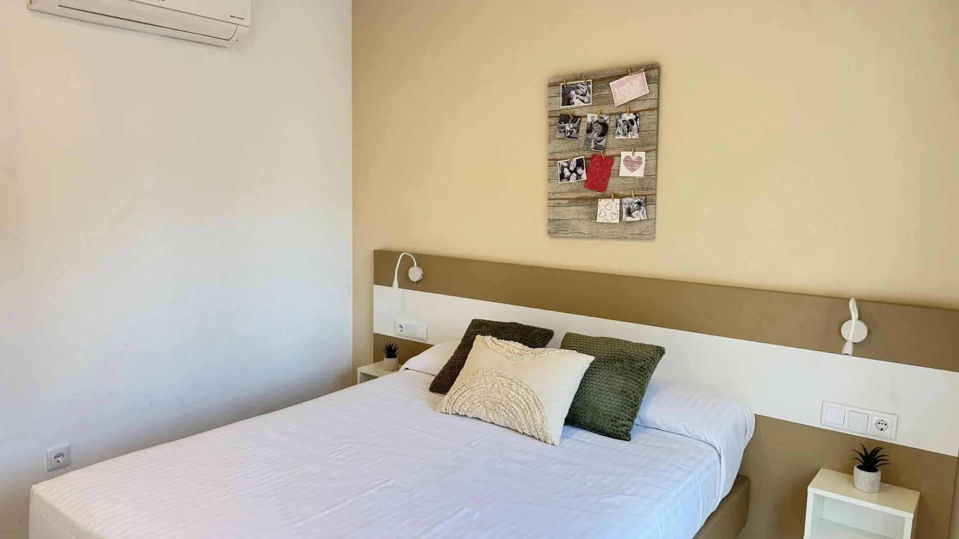 Apartamento Agi Cosconilles Centro Rosas 0*,